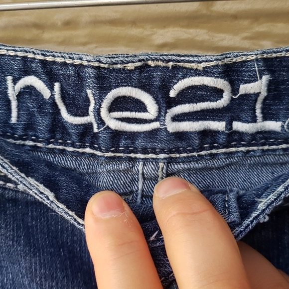 Rue21 Distressed denim mini skirt 7/8 - Picture 2 of 6